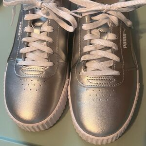 Puma Metallic Silver Sneakers size 9.5